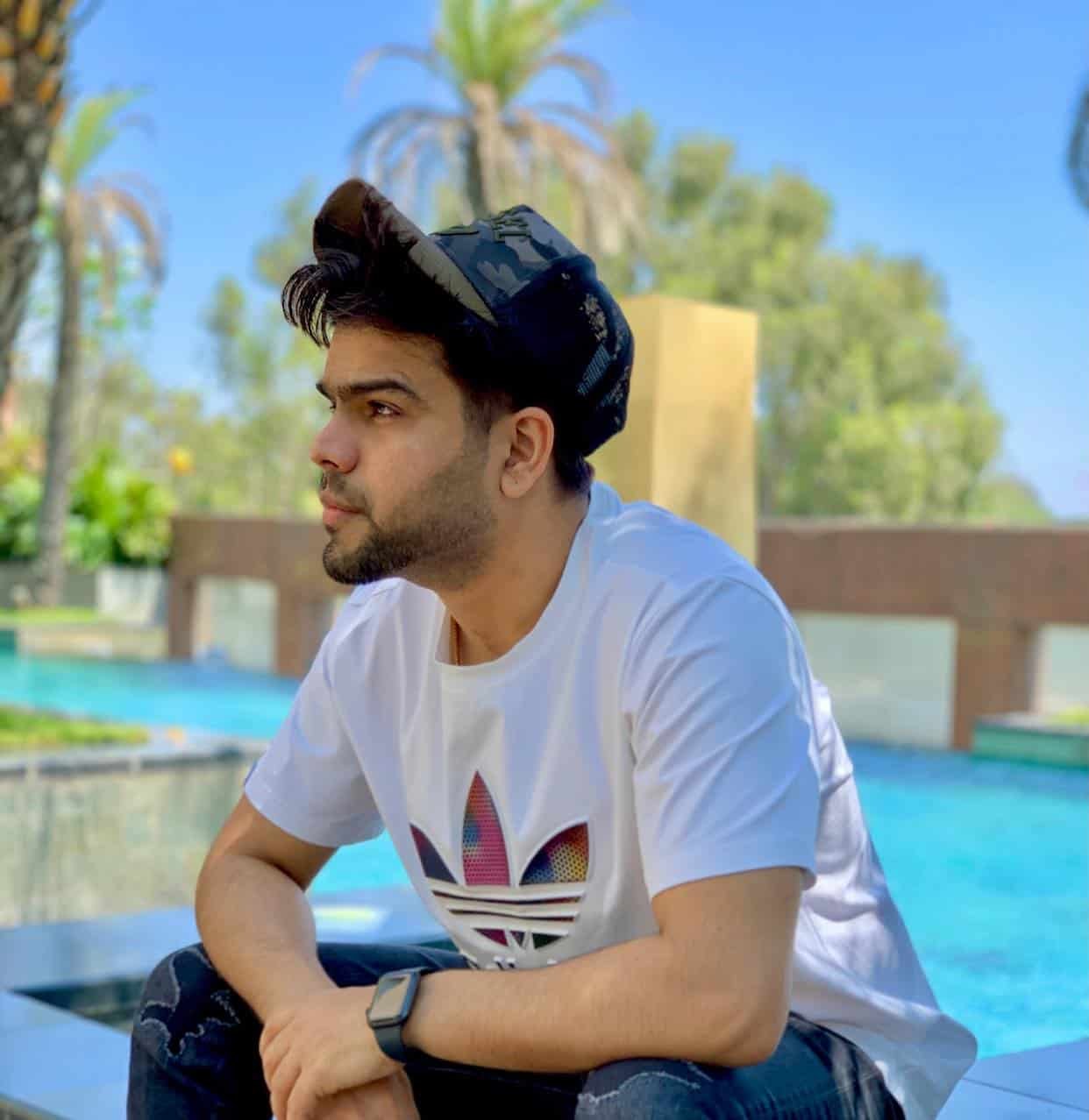 Akhil Pic
