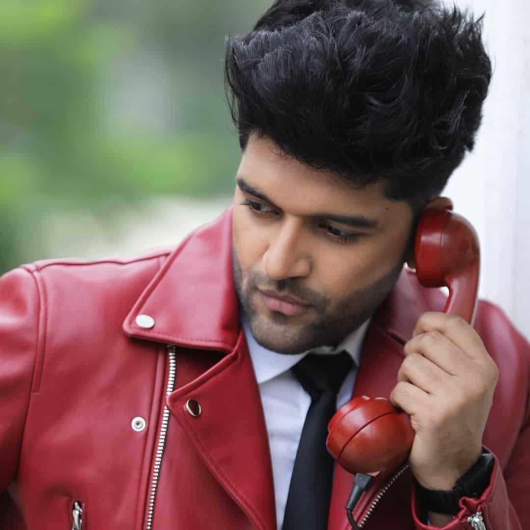 Guru Randhawa Pic