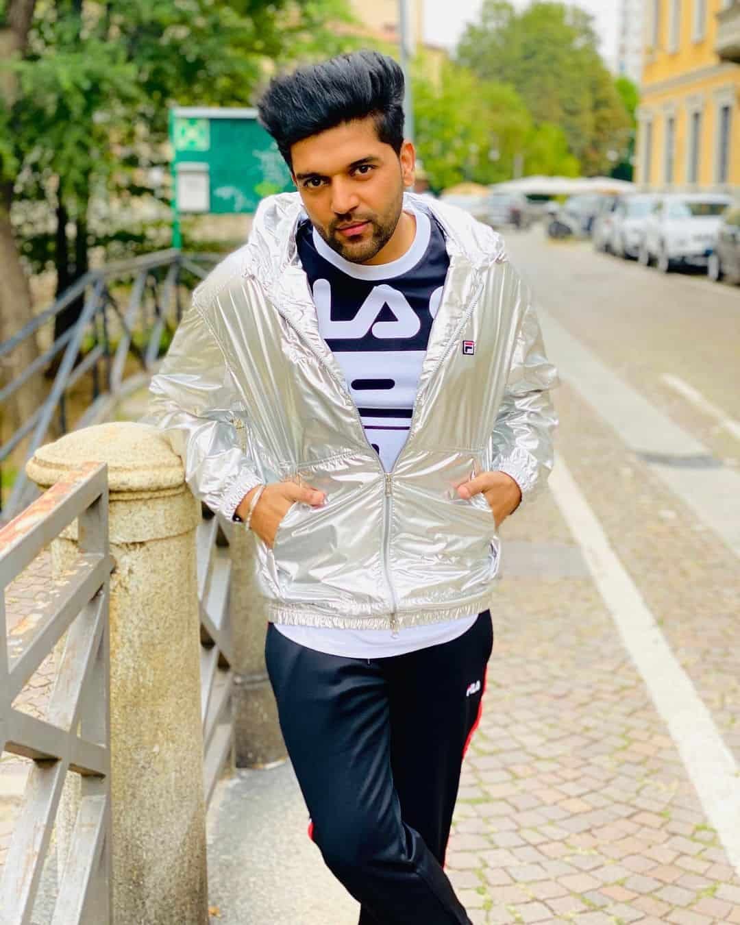 Guru Randhawa Pic