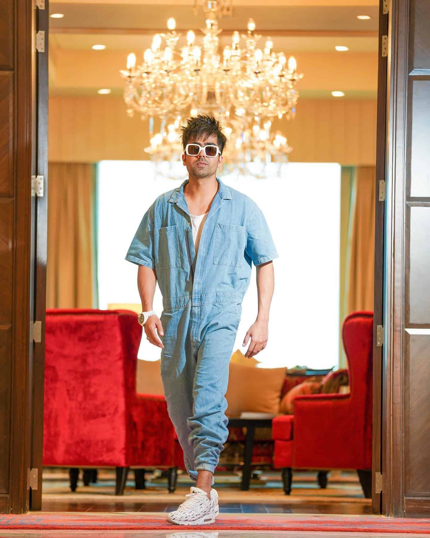 Harrdy Sandhu Pics