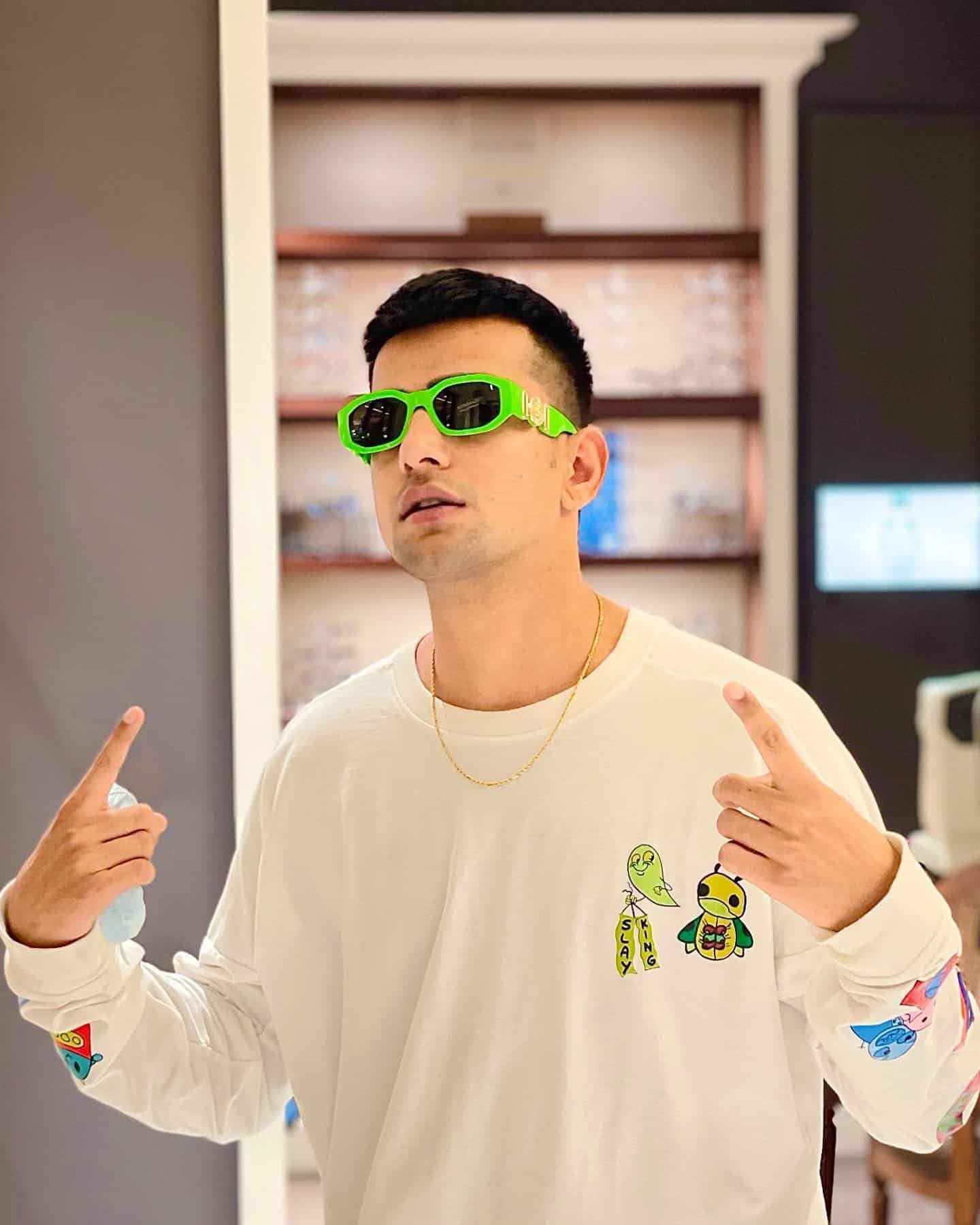 Jass Manak Photos