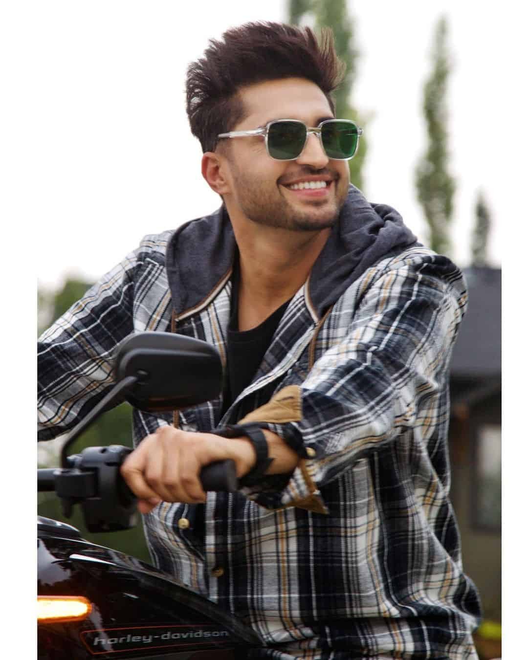 Jassi Gill Photo