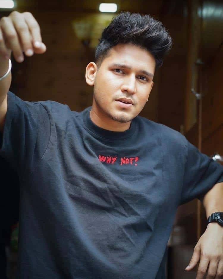 Karan Randhawa Photo