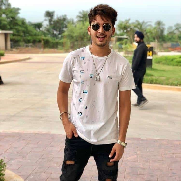 Karan Randhawa Photo