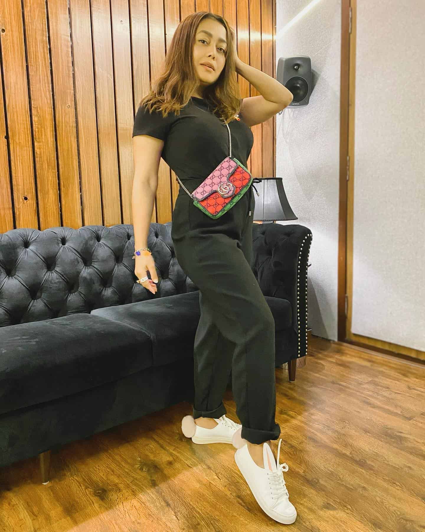 Neha Kakkar Wallpaper