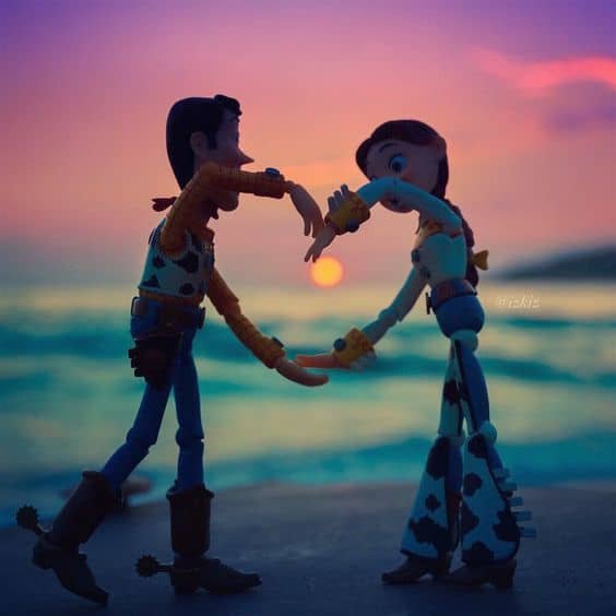 Best Romantic DP for Whatsapp