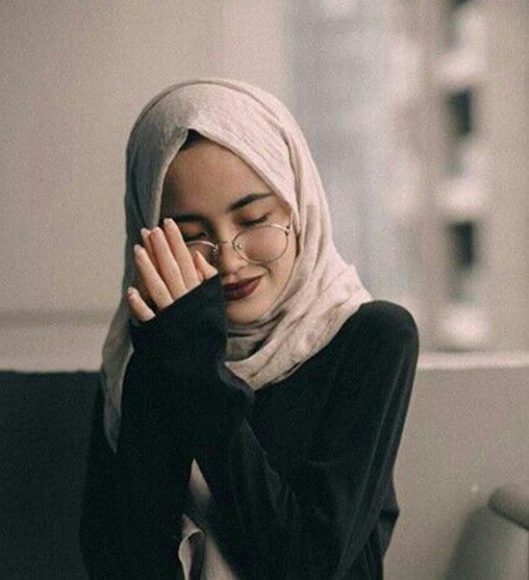 Hijab Girl DP