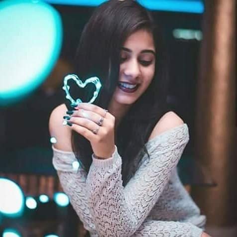 Girls DP Pic