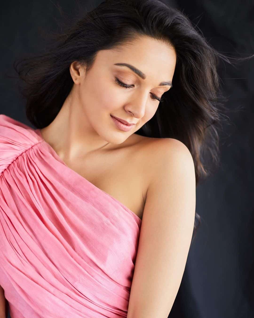 Girls DP Wallpaper