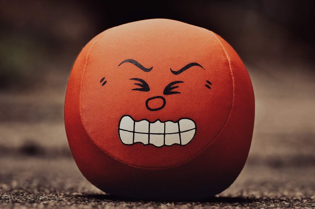 Best Emoji DP for Whatsapp