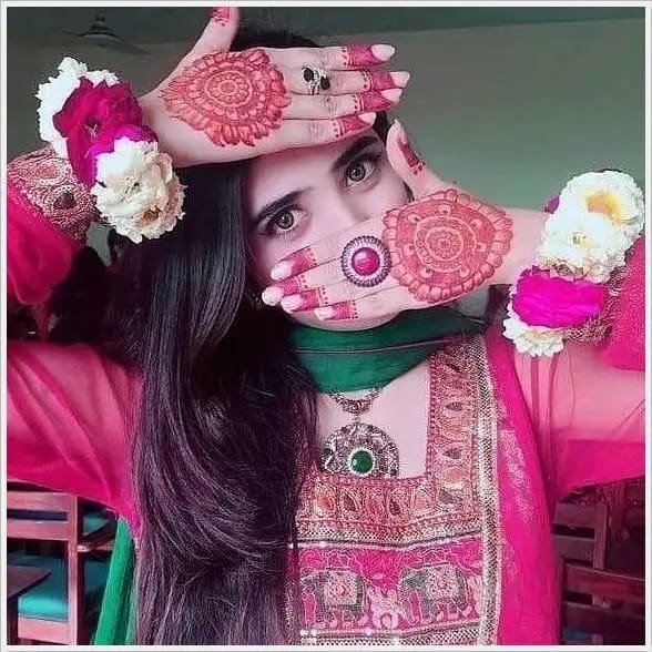 Hidden Face Girls DP