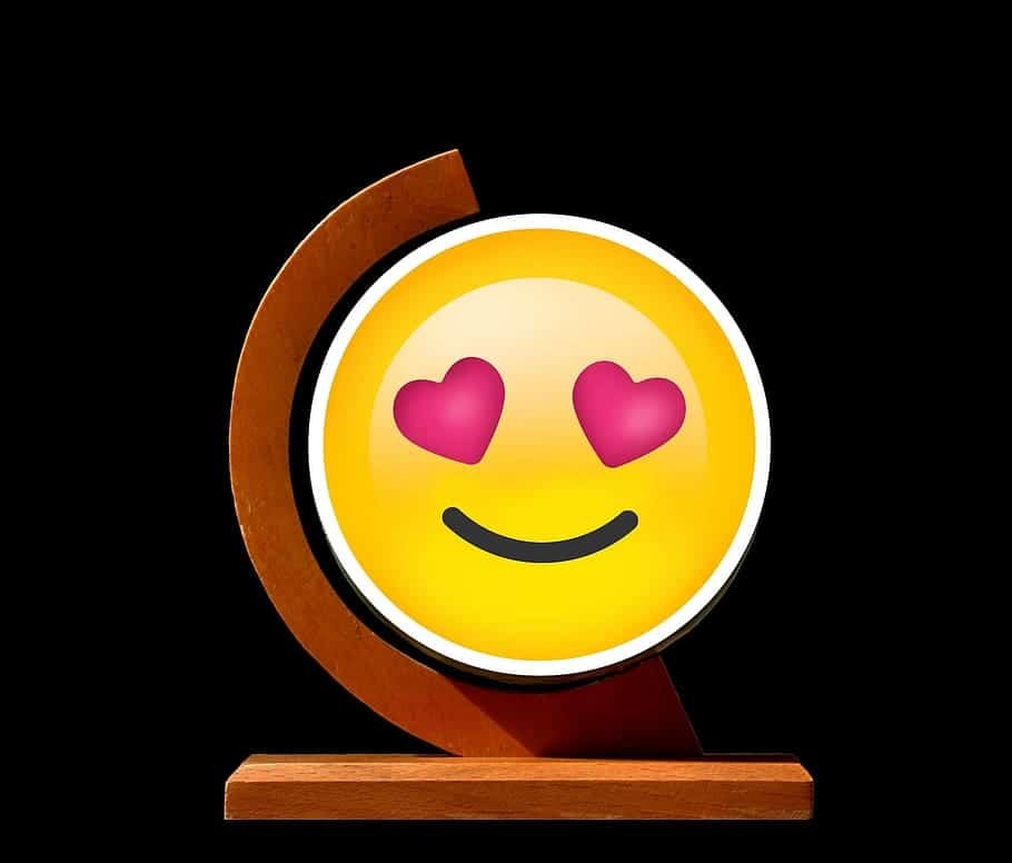 Love Emoji Pic