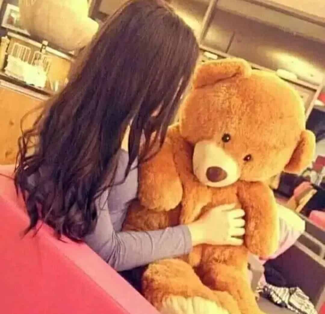 Very Sad DP Girl