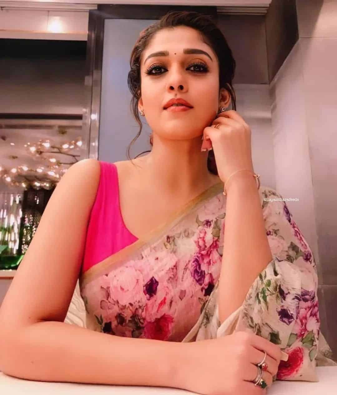 Nayanthara Images in Saree