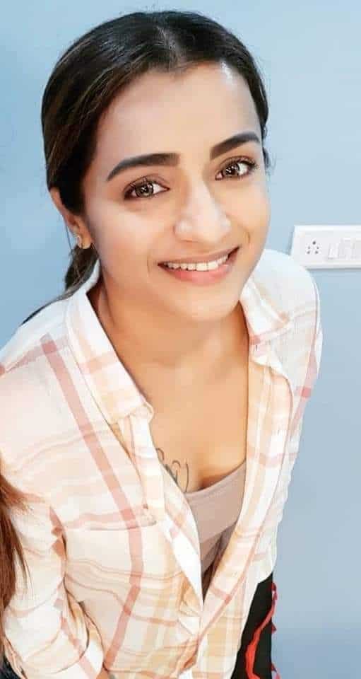 Heroine Trisha Photos