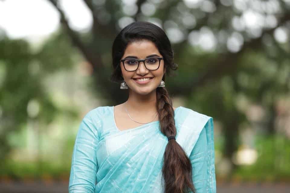 Actress Anupama Parameswaran Photos