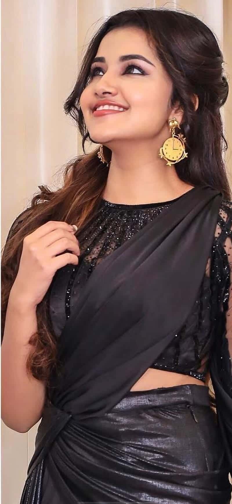 Actress Anupama Parameswaran Photos