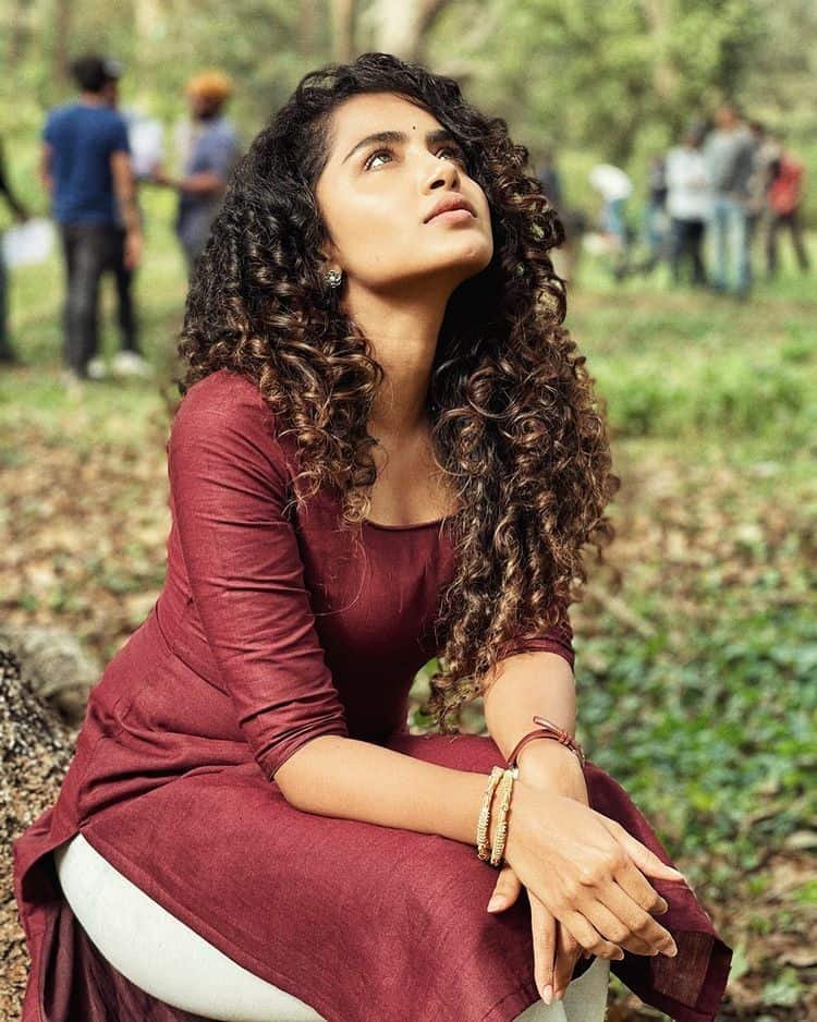 Anupama Parameswaran Images