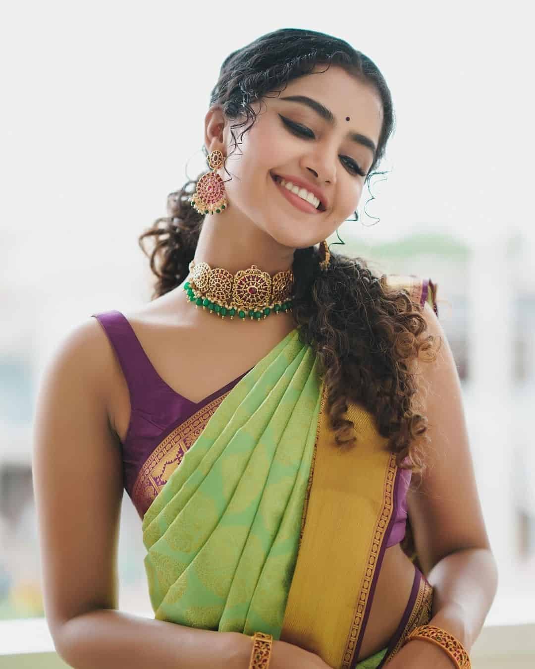 Anupama Parameswaran Pics