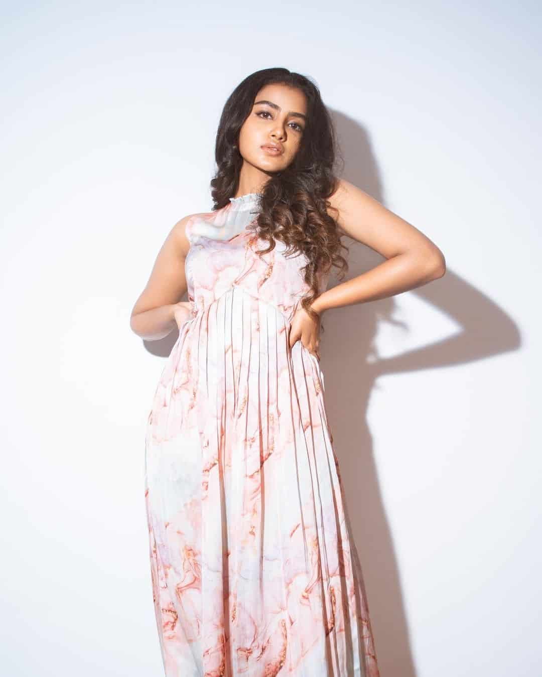 Anupama Parameswaran Wallpaper