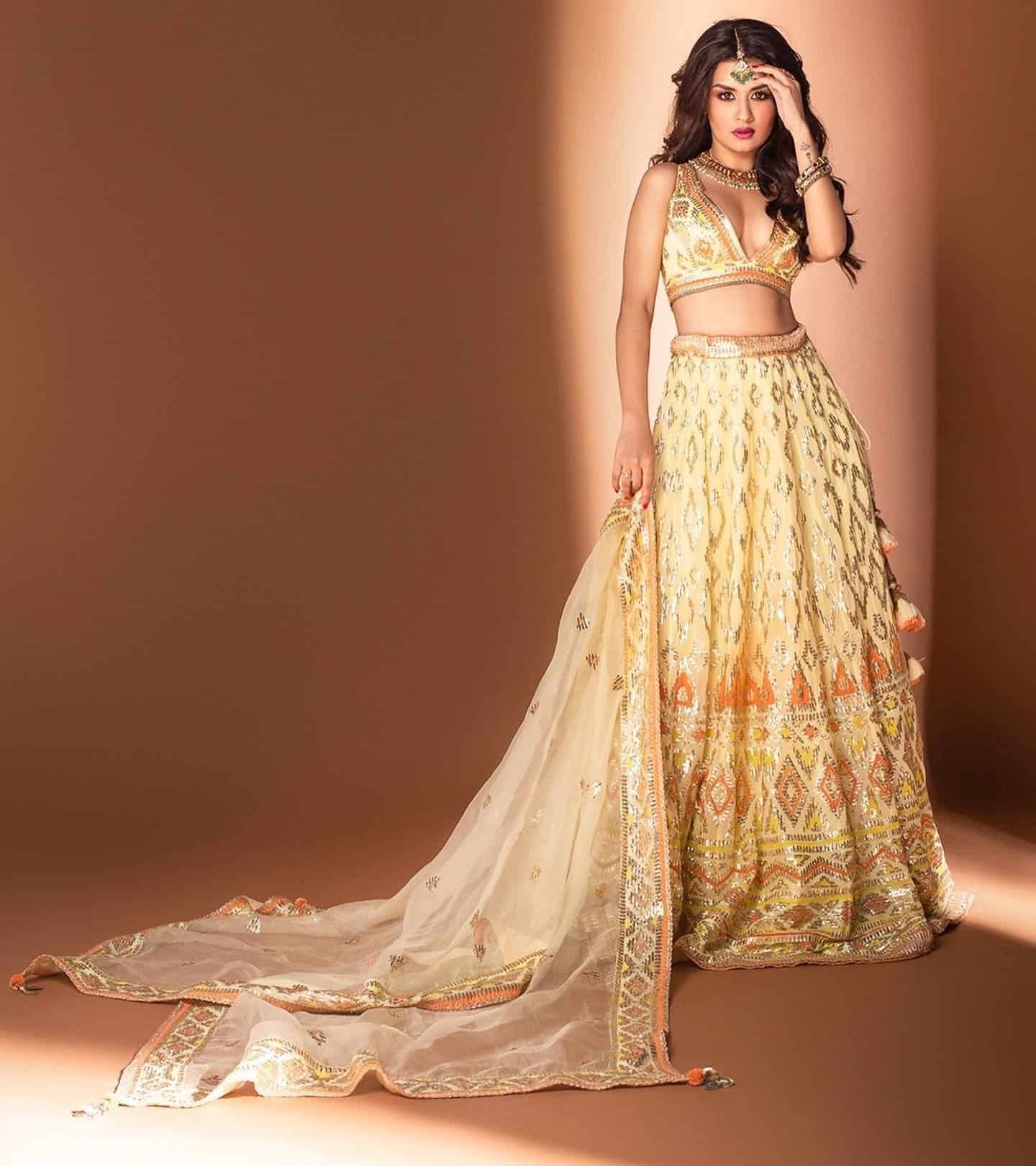 Avneet Kaur Photos HD