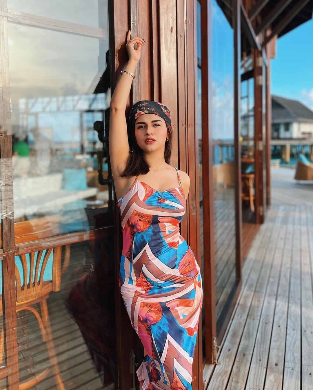Avneet Kaur Images