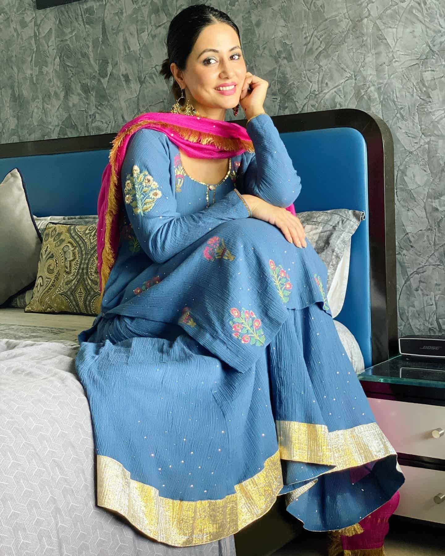 Hina Khan Photos HD
