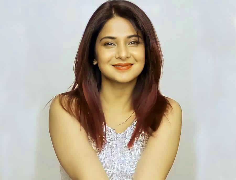 Latest Jennifer Winget Images
