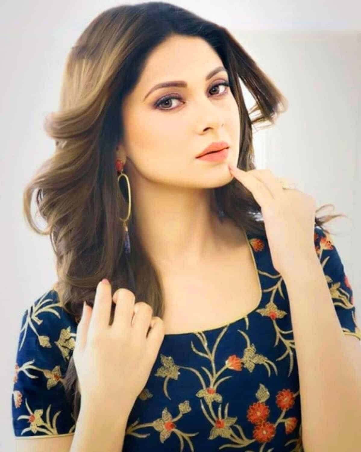 Latest Jennifer Winget Images