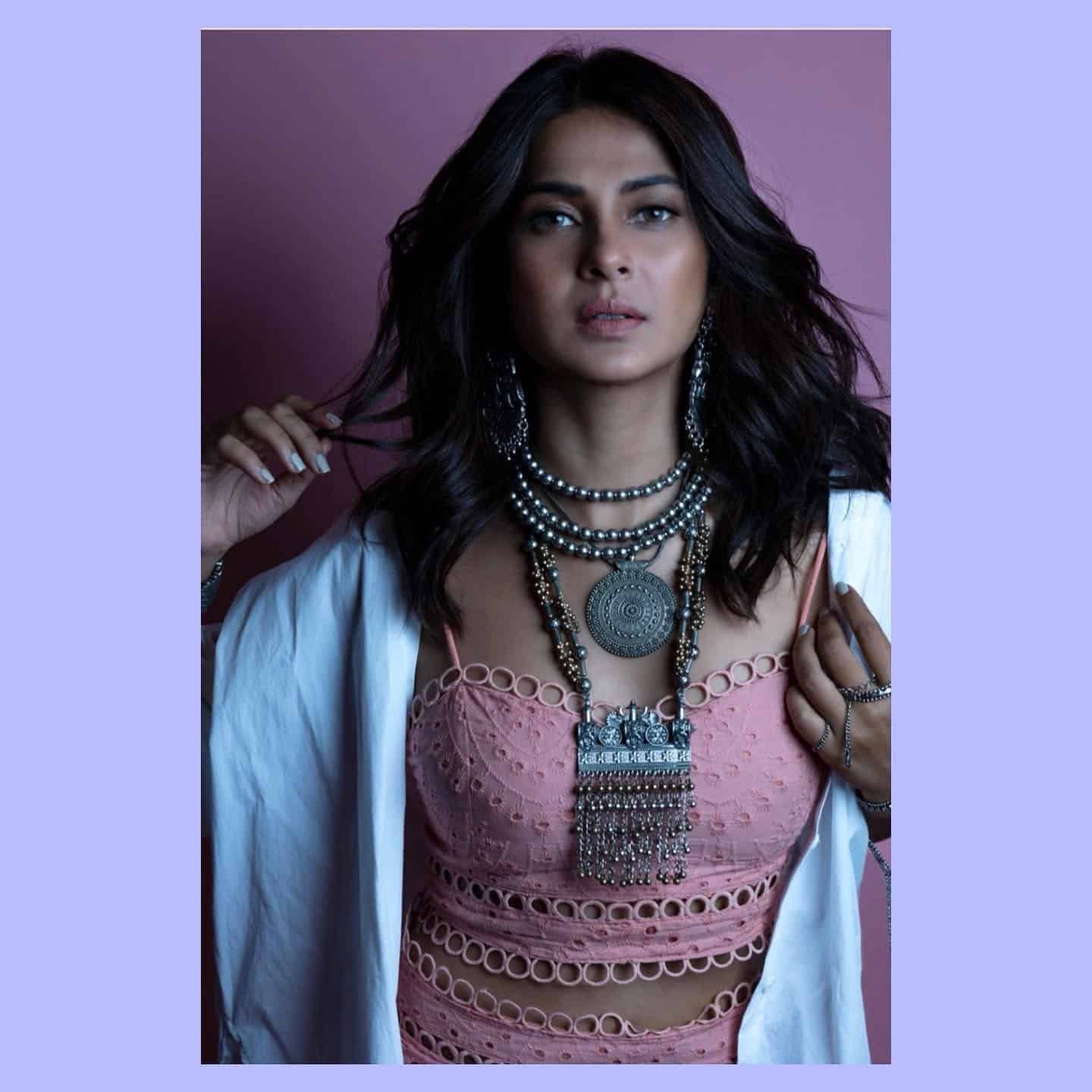 Jennifer Winget Photos