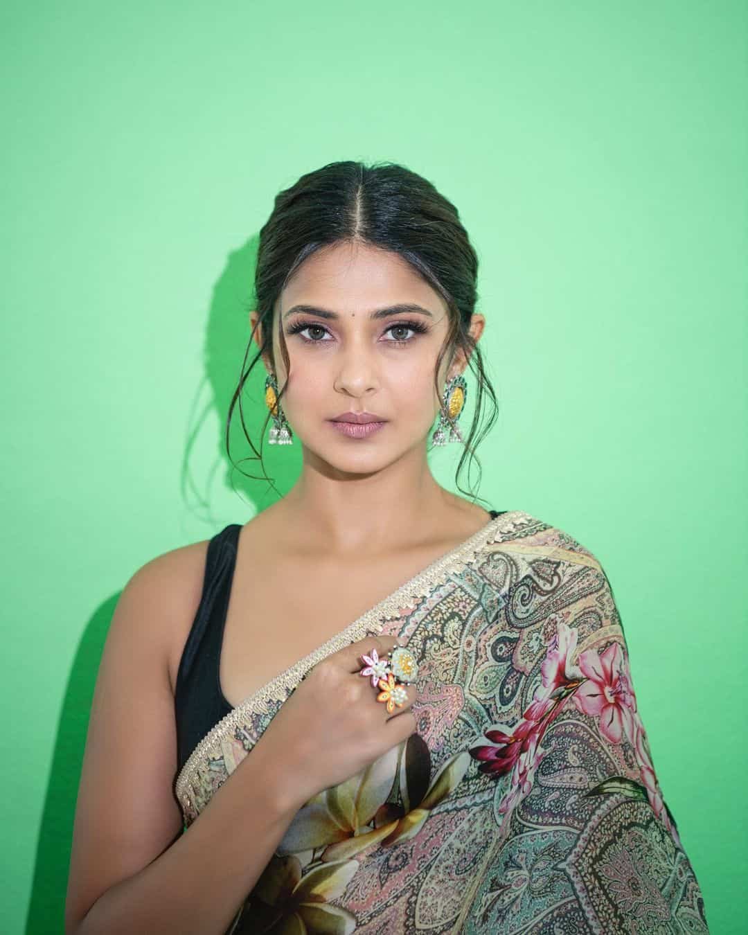 Jennifer Winget Wallpaper