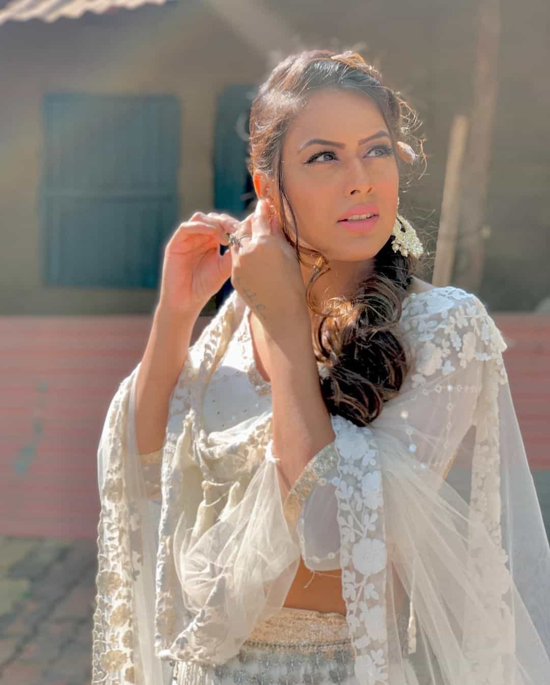 Nia Sharma Photos HD
