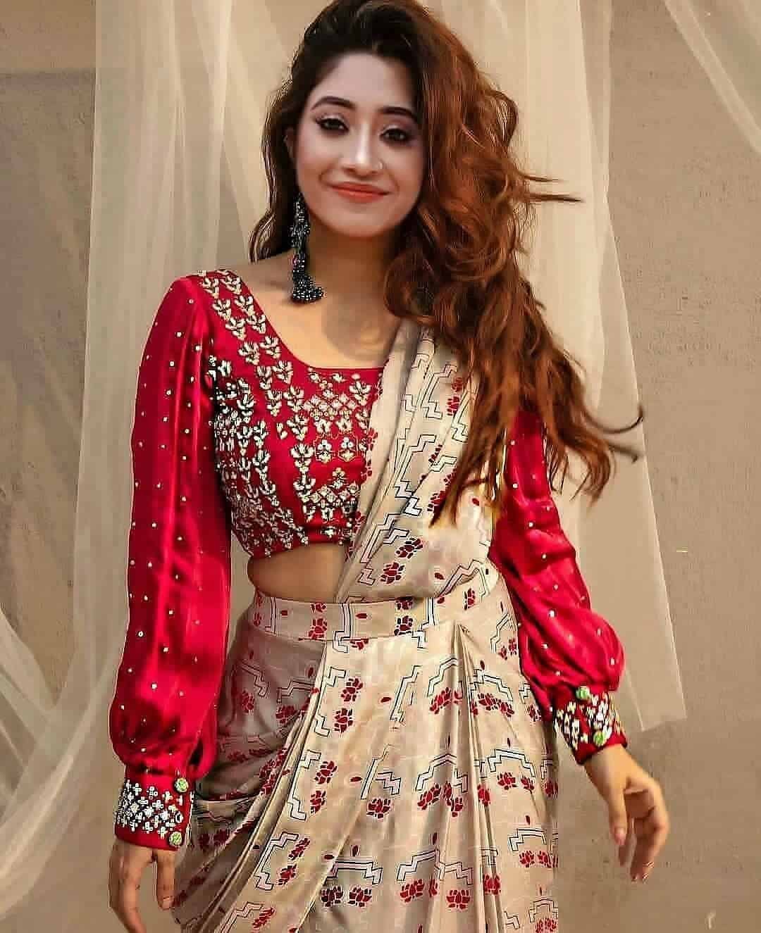 Shivangi Joshi Pic in Saree