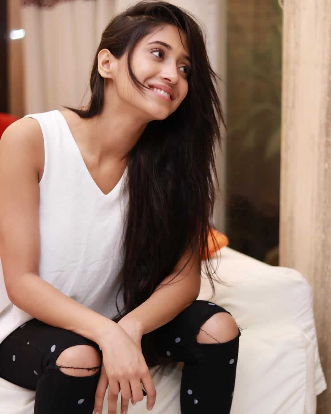 New Shivangi Joshi Pics