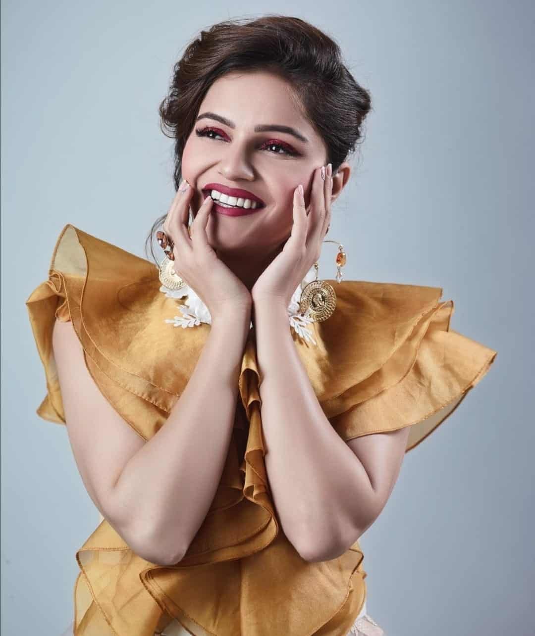 Rubina Dilaik Photo Gallery