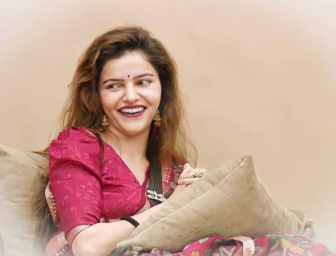 Rubina Dilaik Photo Gallery