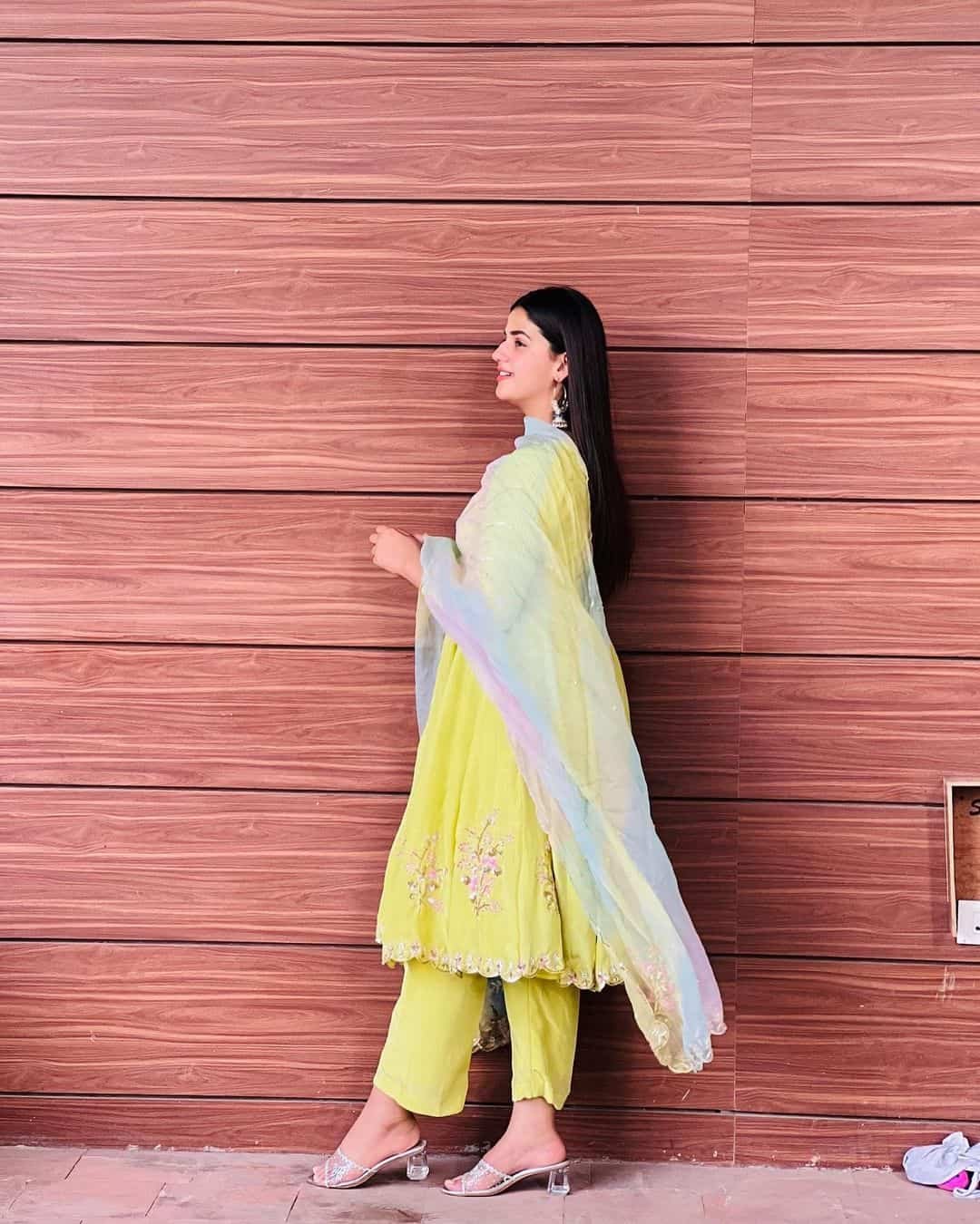 Pranjal Dahiya Images