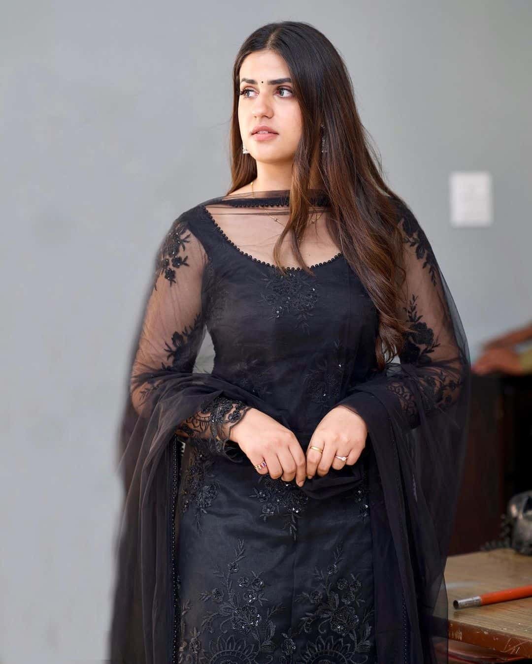 Pranjal Dahiya Wallpaper