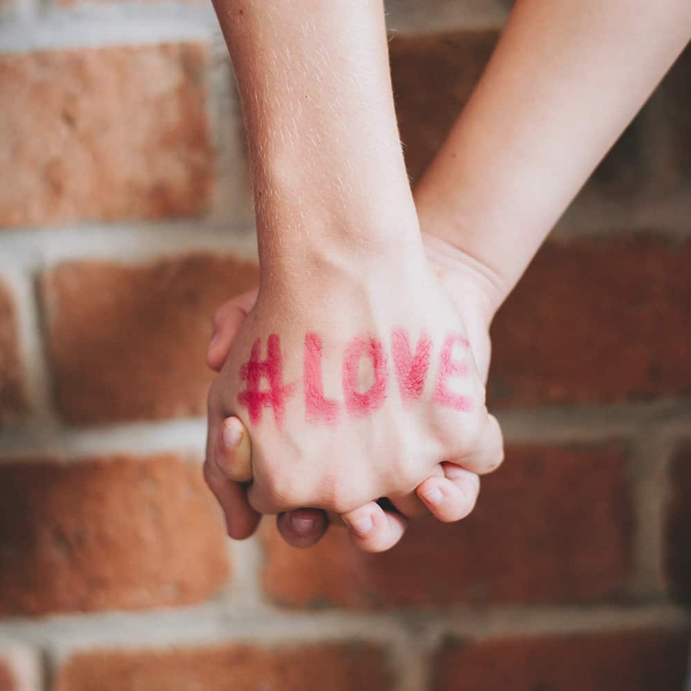 Couple Hands DP