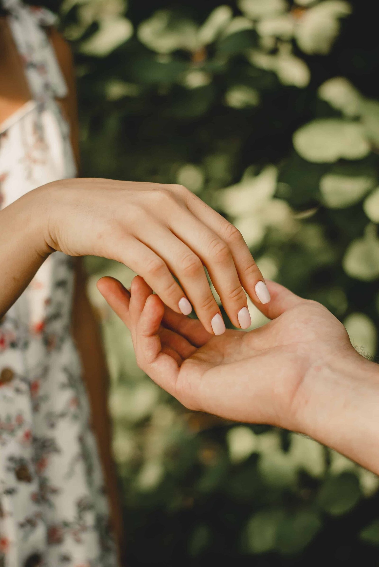 Couple Hands DP