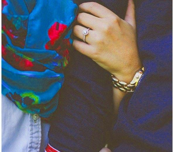 Couple Hands DP
