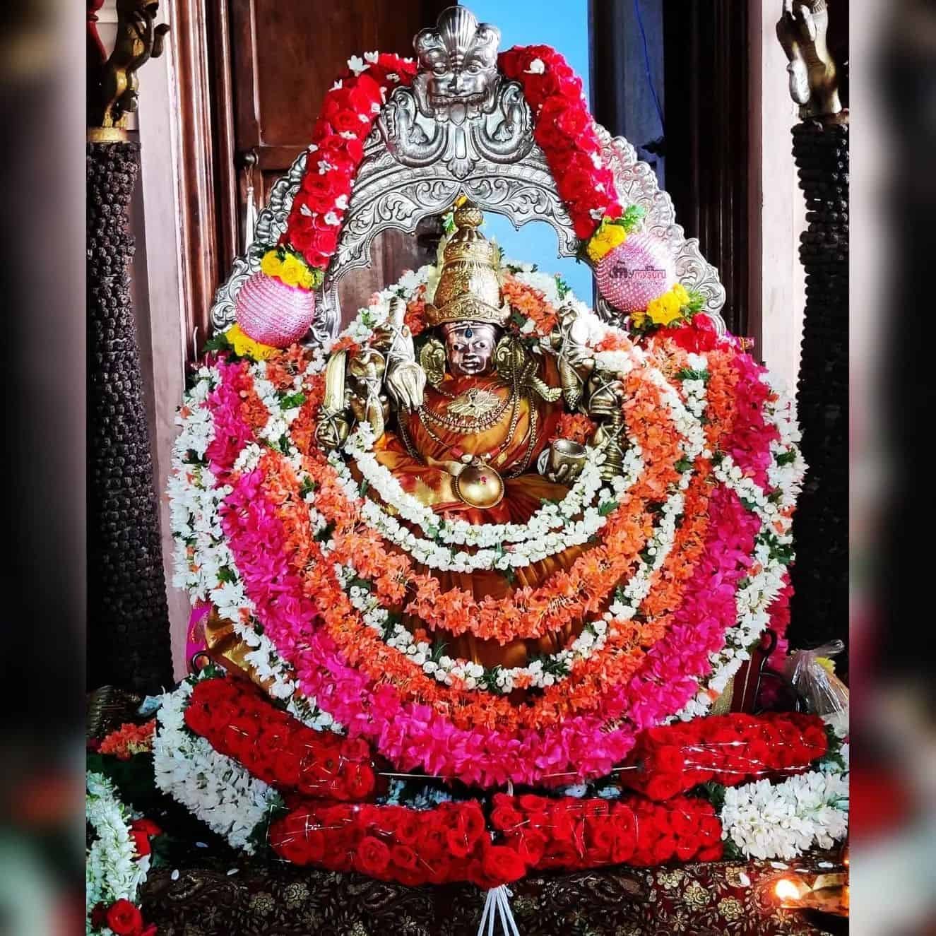 Lord Chamundeshwari Photos