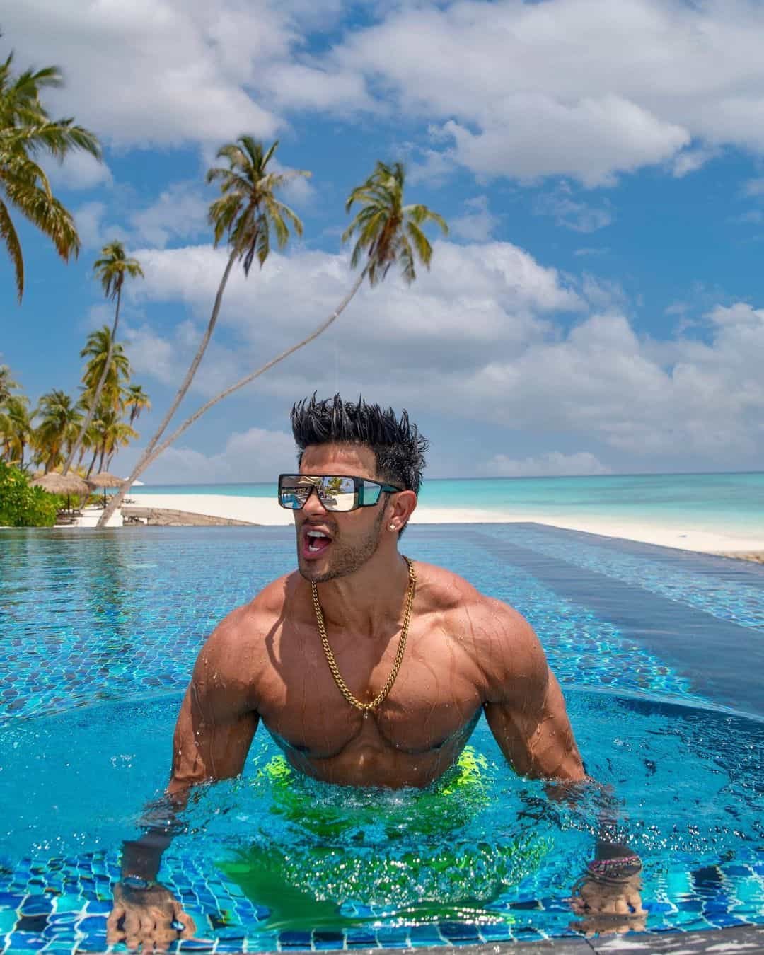 Sahil Khan Hairstyle Photos