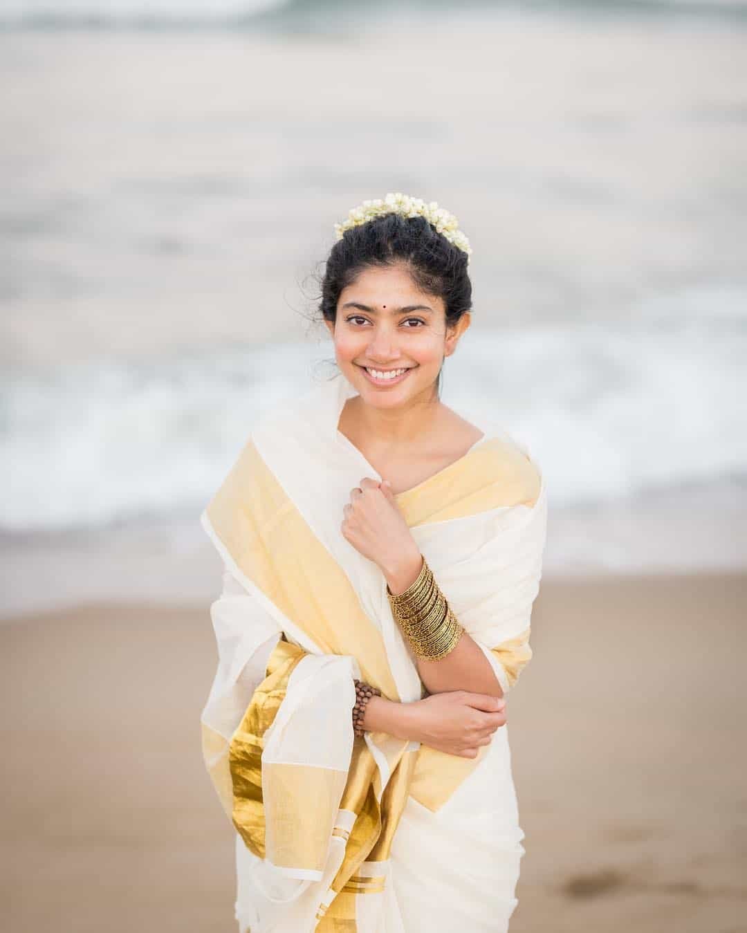 Sai Pallavi Photos in Saree