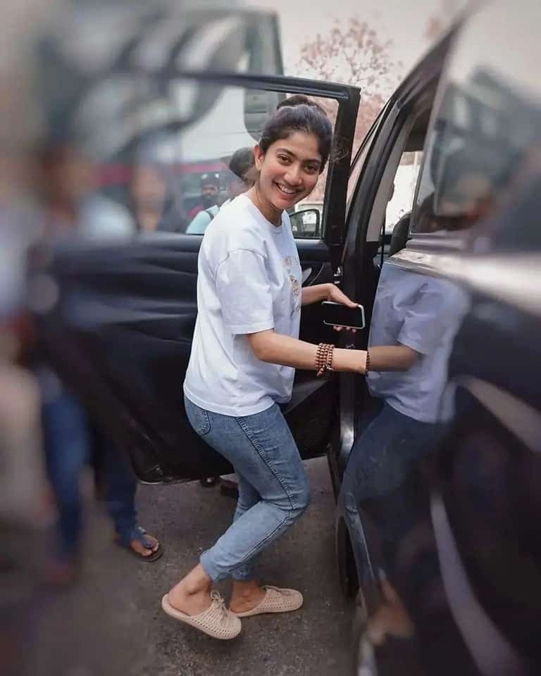 Sai Pallavi Photos in Jeans