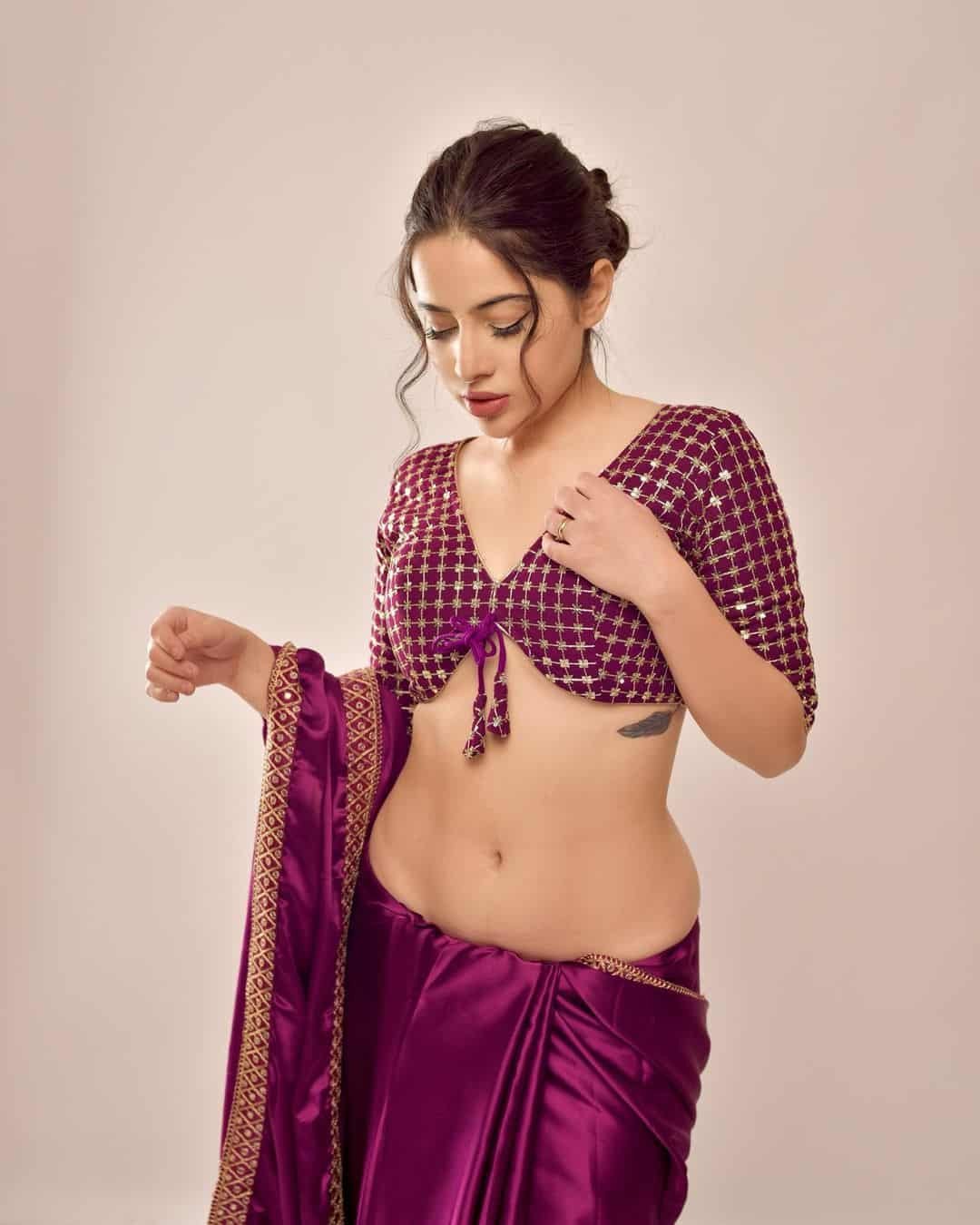 Urfi Javed Pic in Saree