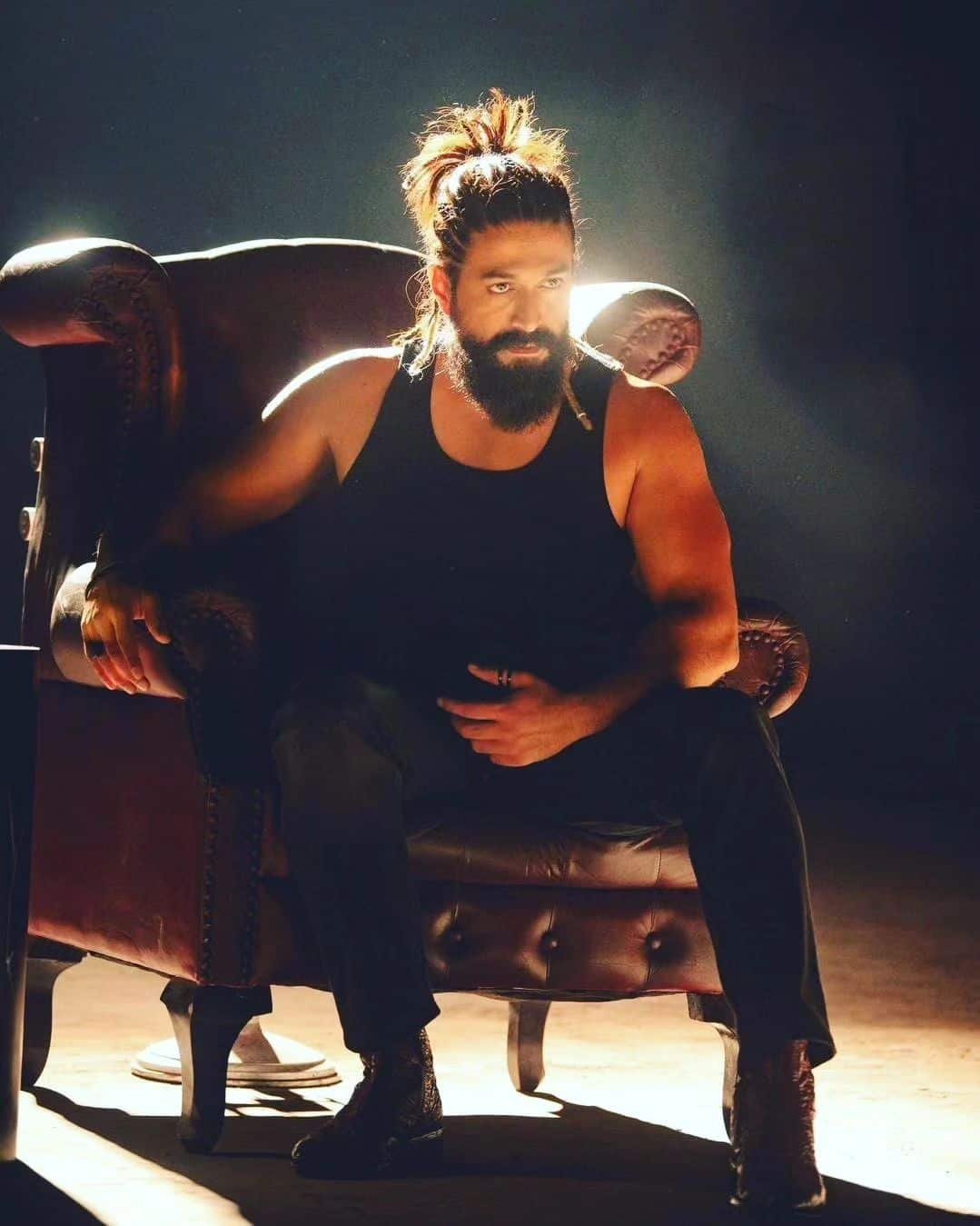 Rocky Bhai Wallpaper