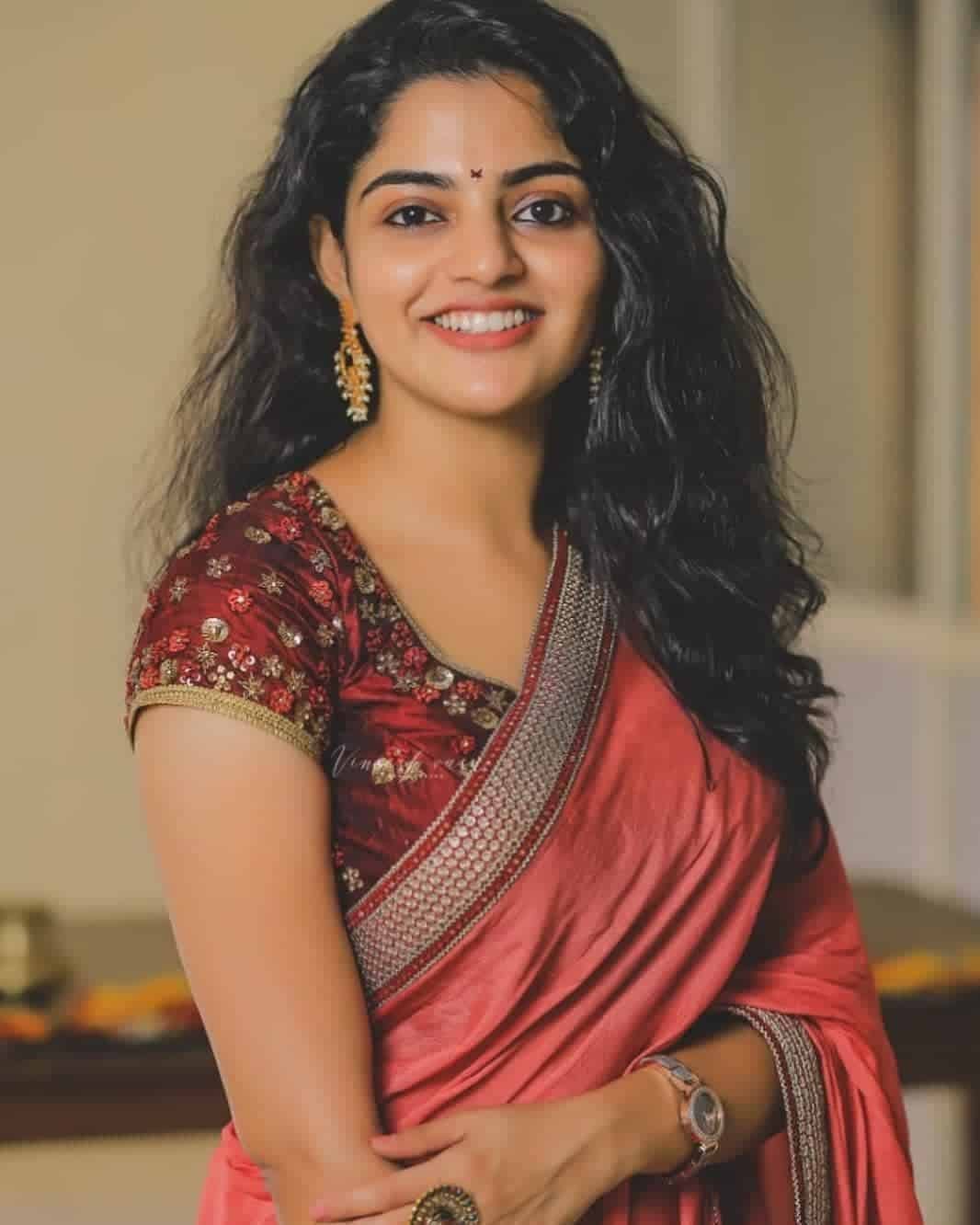 Saree Photo Poses