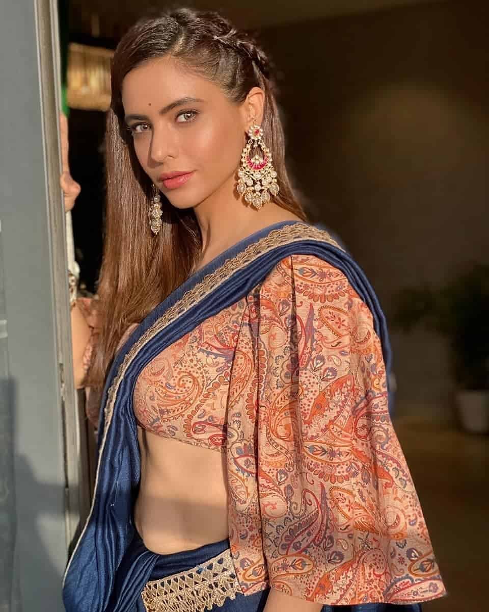 Saree Photo Poses