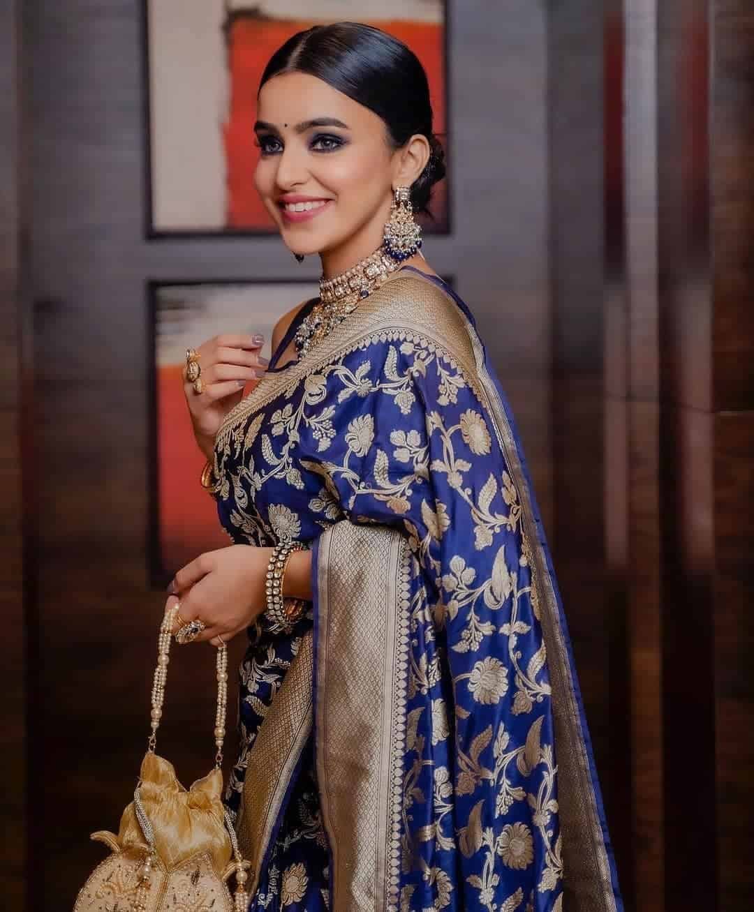 Saree Photo Pose HD